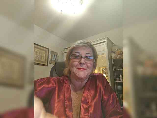 KarinkaSweet webcam