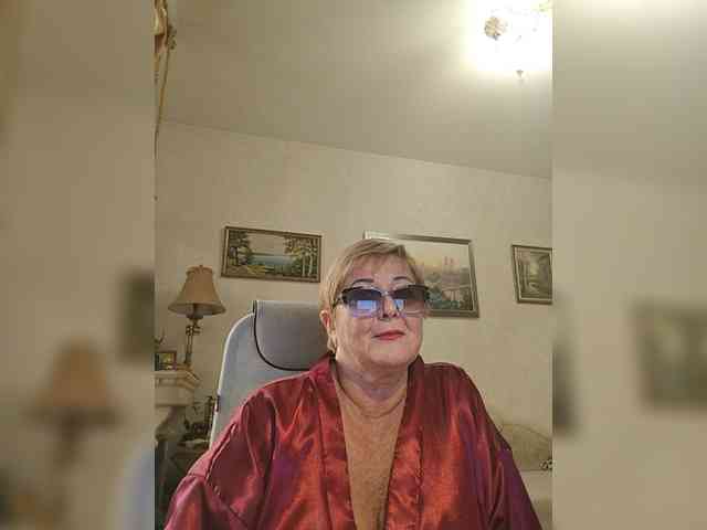 KarinkaSweet webcam