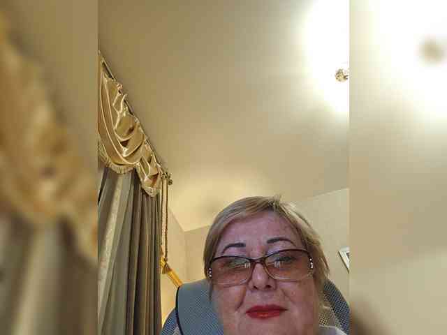 KarinkaSweet webcam