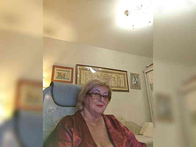 KarinkaSweet webcam