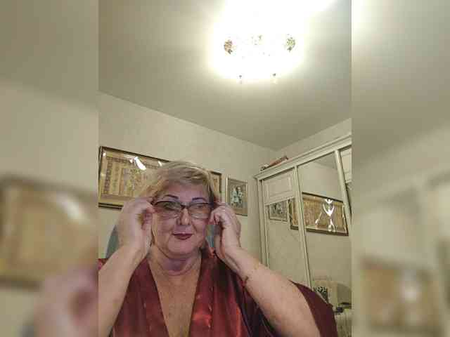 KarinkaSweet webcam