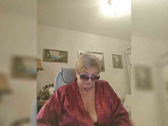 KarinkaSweet webcam