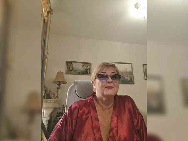 KarinkaSweet webcam
