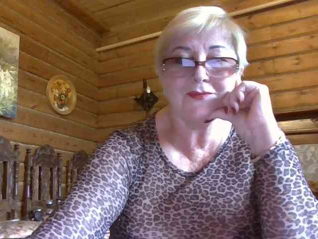 KarinkaSweet webcam