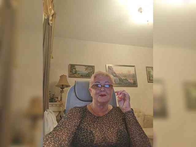 KarinkaSweet webcam