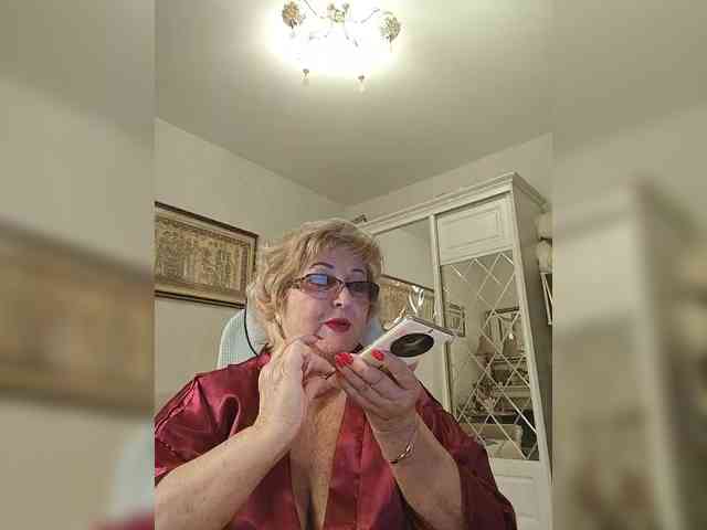KarinkaSweet webcam
