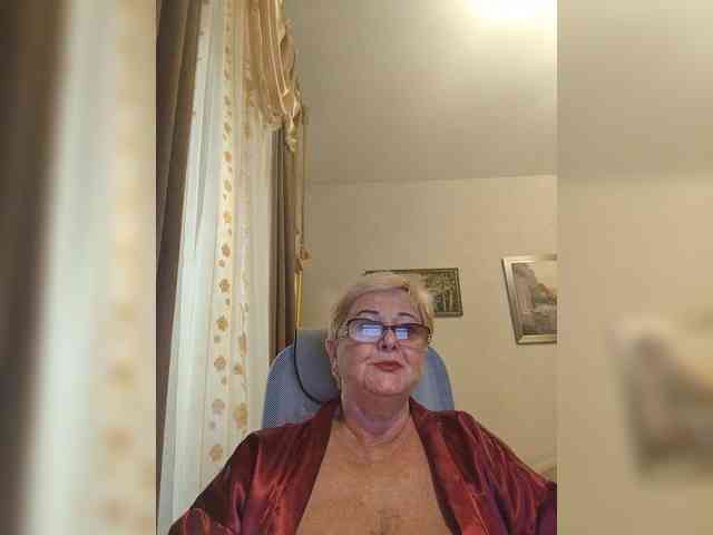 KarinkaSweet webcam