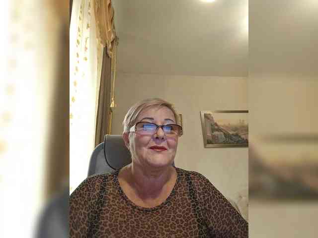 KarinkaSweet webcam