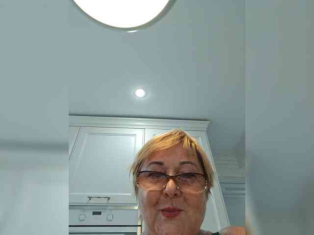KarinkaSweet webcam