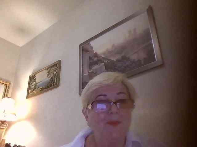 KarinkaSweet webcam