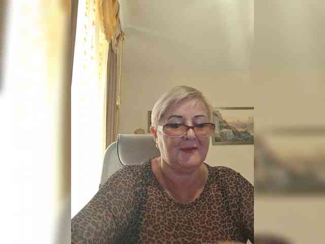 KarinkaSweet webcam