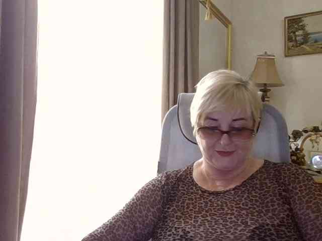 KarinkaSweet webcam
