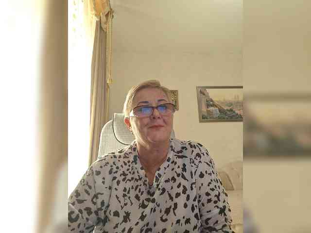 KarinkaSweet webcam