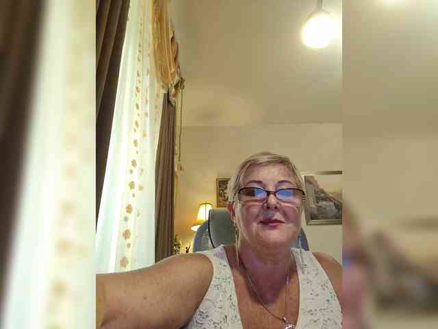 KarinkaSweet Live Webcam on BongaCams