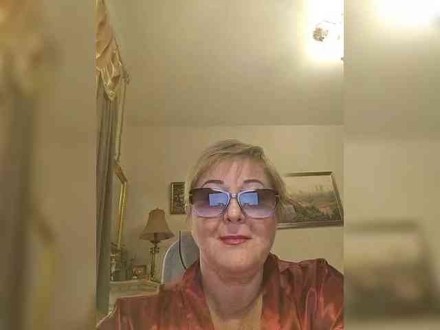 KarinkaSweet webcam