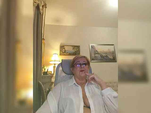 KarinkaSweet webcam
