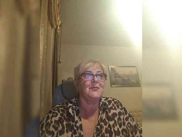 KarinkaSweet webcam