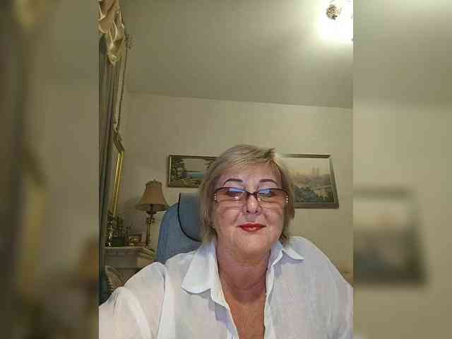 KarinkaSweet webcam