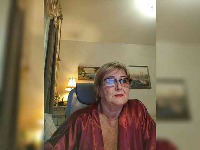 KarinkaSweet webcam