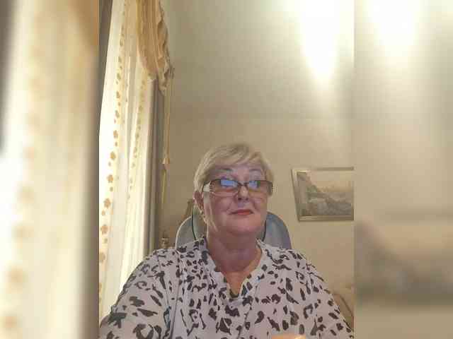 KarinkaSweet webcam