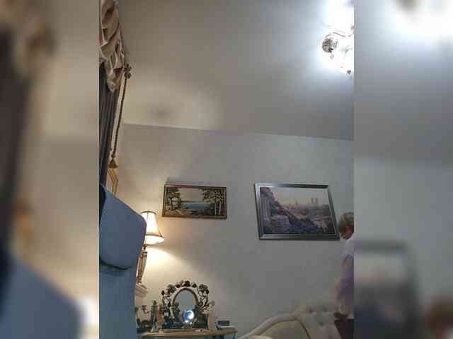 KarinkaSweet webcam