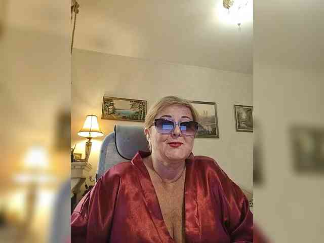 KarinkaSweet webcam