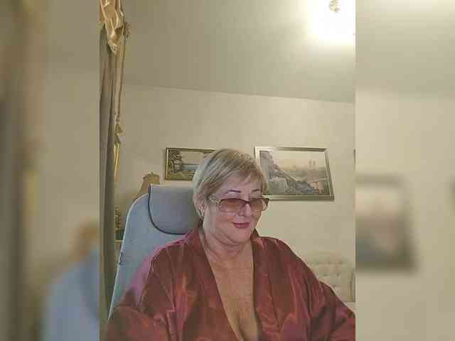 KarinkaSweet webcam