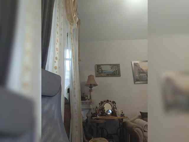 KarinkaSweet webcam