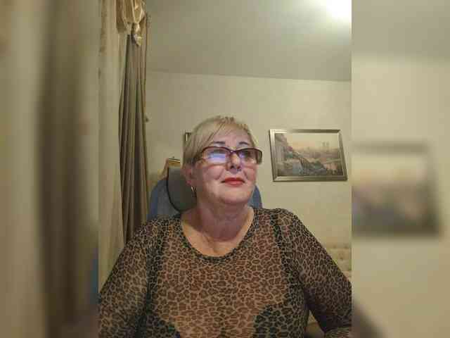 KarinkaSweet webcam
