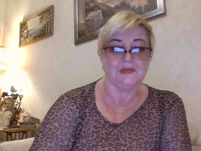 KarinkaSweet webcam