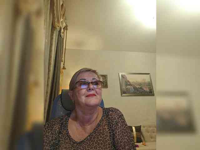 KarinkaSweet webcam
