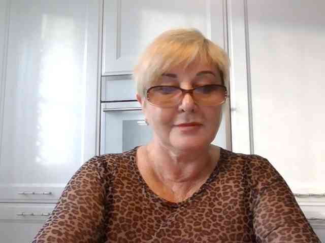 KarinkaSweet webcam