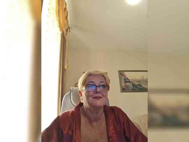 KarinkaSweet webcam