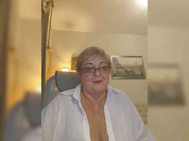 KarinkaSweet webcam