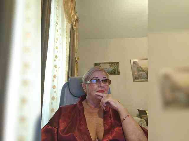 KarinkaSweet webcam