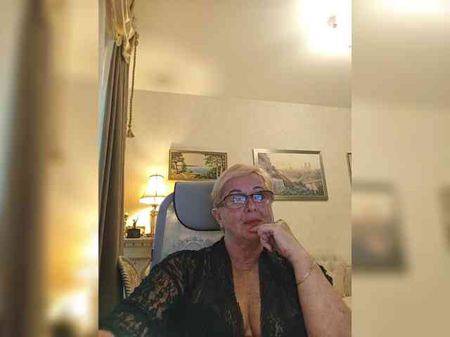 KarinkaSweet webcam