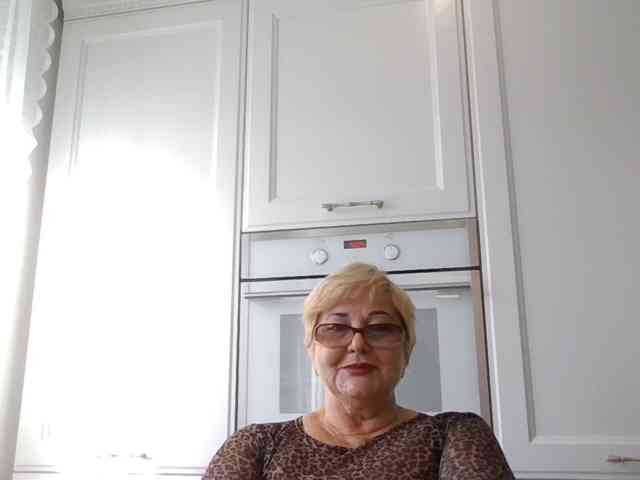 KarinkaSweet webcam