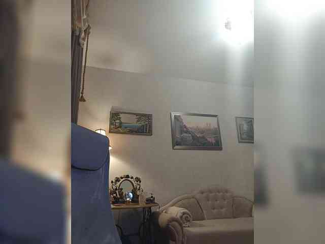KarinkaSweet webcam