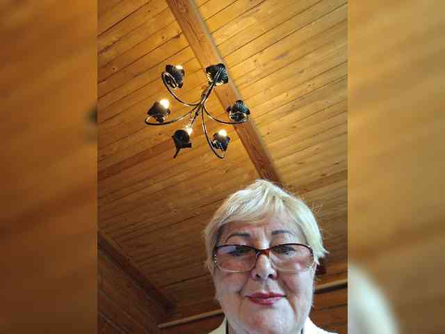 KarinkaSweet webcam