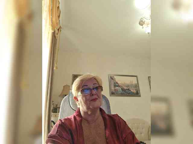 KarinkaSweet webcam
