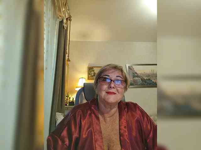 KarinkaSweet webcam