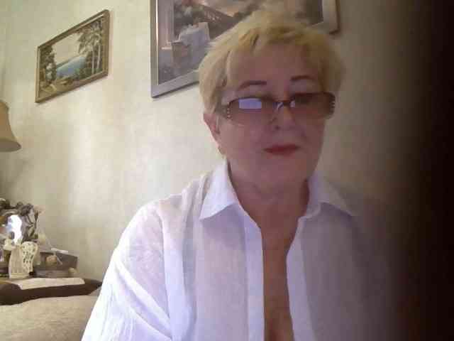 KarinkaSweet webcam