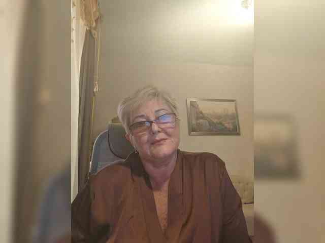 KarinkaSweet webcam
