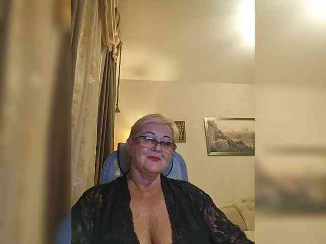 KarinkaSweet webcam