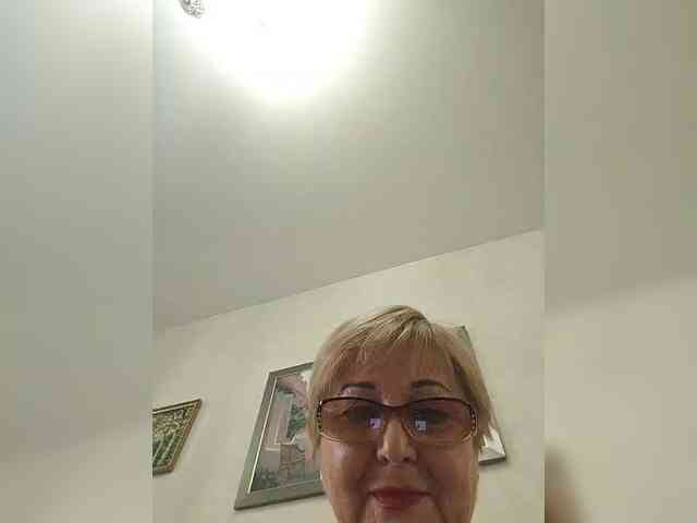 KarinkaSweet webcam