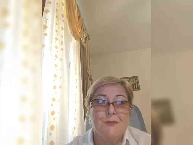 KarinkaSweet webcam