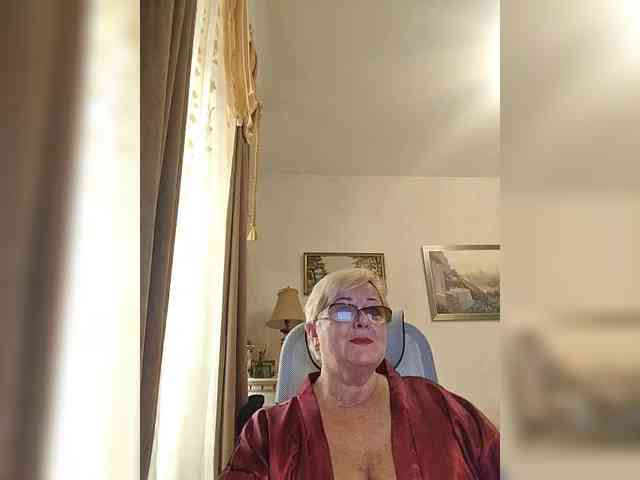 KarinkaSweet webcam