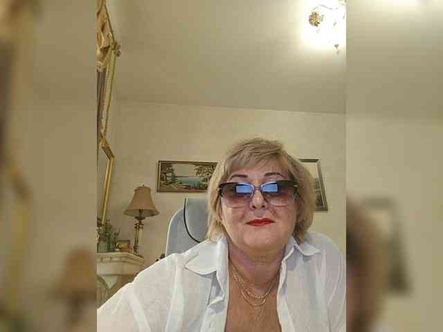 KarinkaSweet webcam