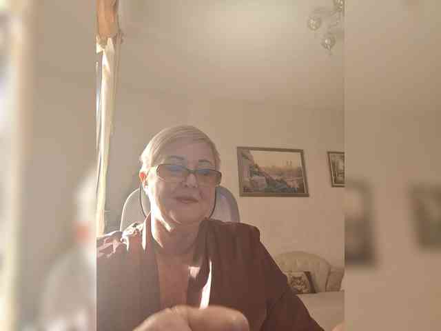 KarinkaSweet webcam