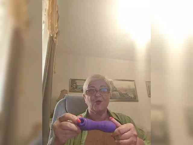 KarinkaSweet webcam